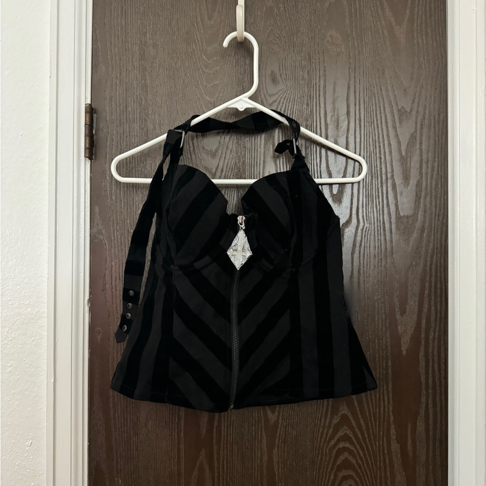 Killstar Black Corset Top Woth Cross Zipper Size L 
New never worn without tags